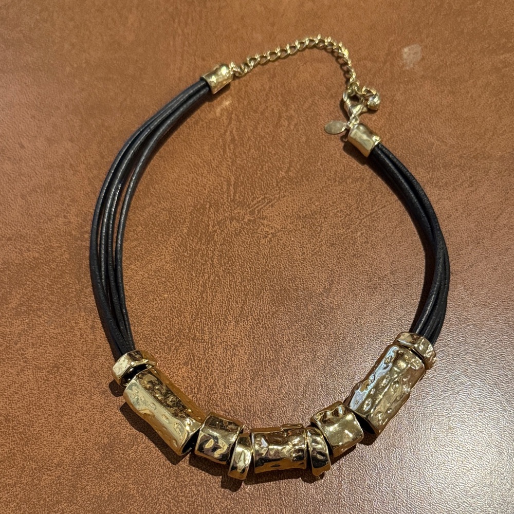 Elegant Gold and Black Necklace